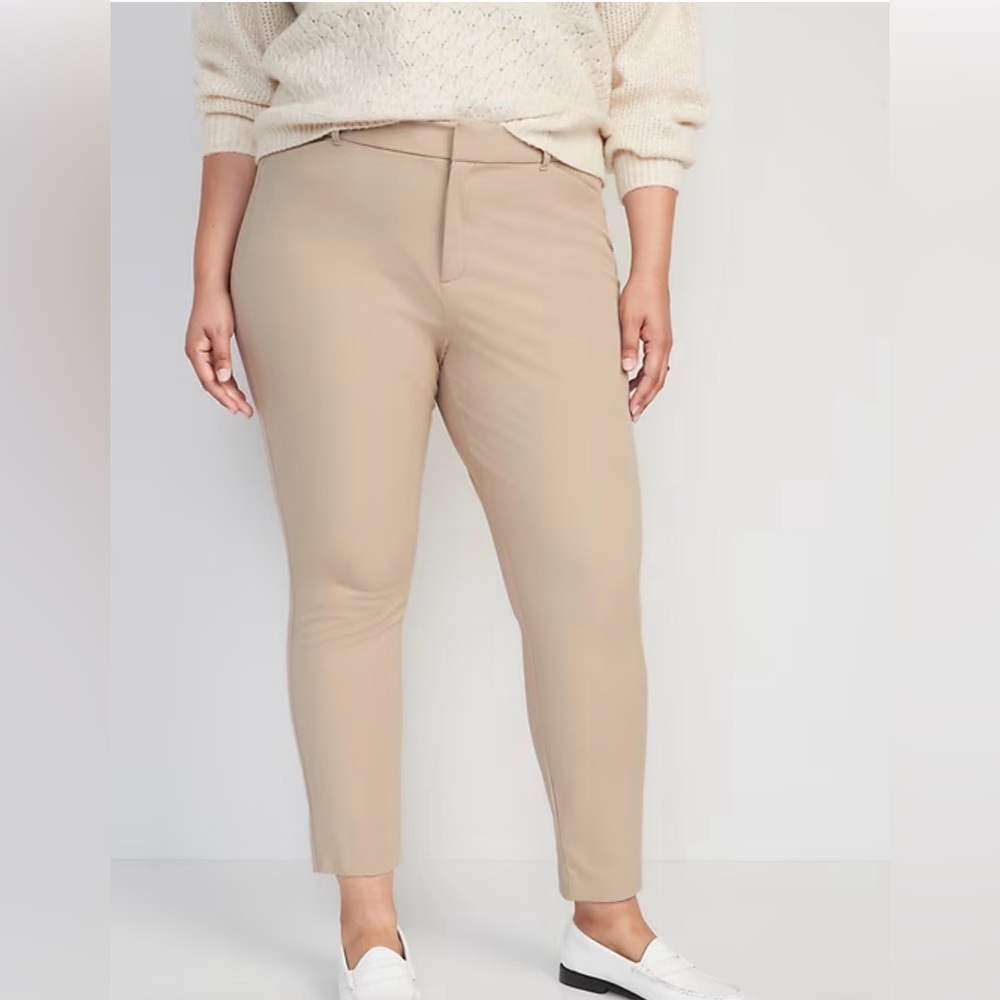Old Navy Pixie   Beige Ankle Pants SZ:16